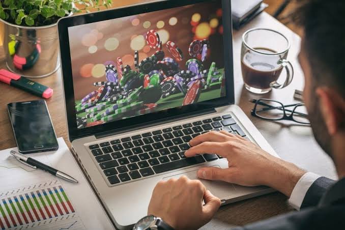 Ζωντανό Καζίνο Η Νέα Εμπειρία του Online Gambling Ζωντανό Καζίνο Η Νέα Εμπειρία του Online Gambling